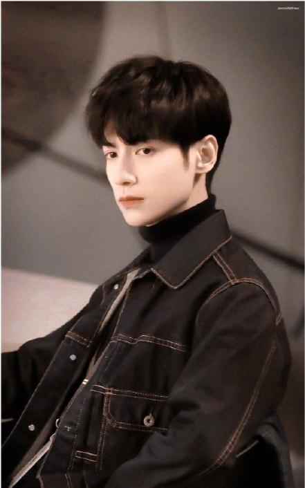 罗云熙吃瓜娱乐,揭秘娱乐圈幕后故事